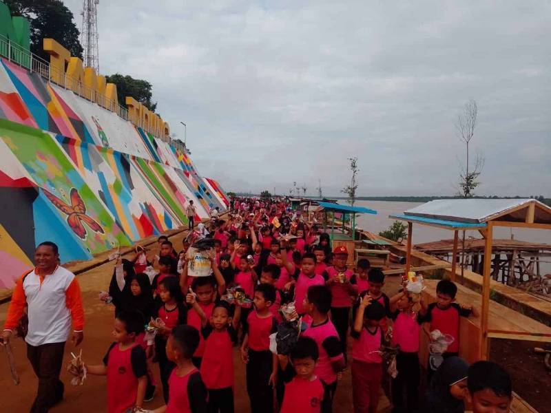 DISDIK Apresiasi Bakti Sosial SD NEGERI 001 Tana Tidung